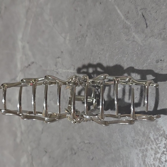 SPIDERMAN HAIR CLIP - Picture 4 of 4